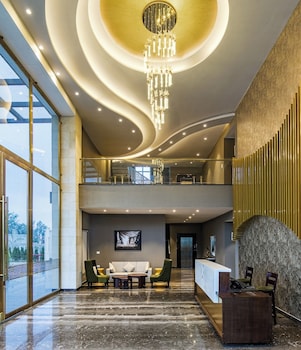 j p hotel and wedding square