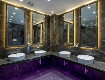 j p hotel and wedding square