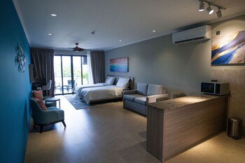 thalassa seychelles hotel apartments