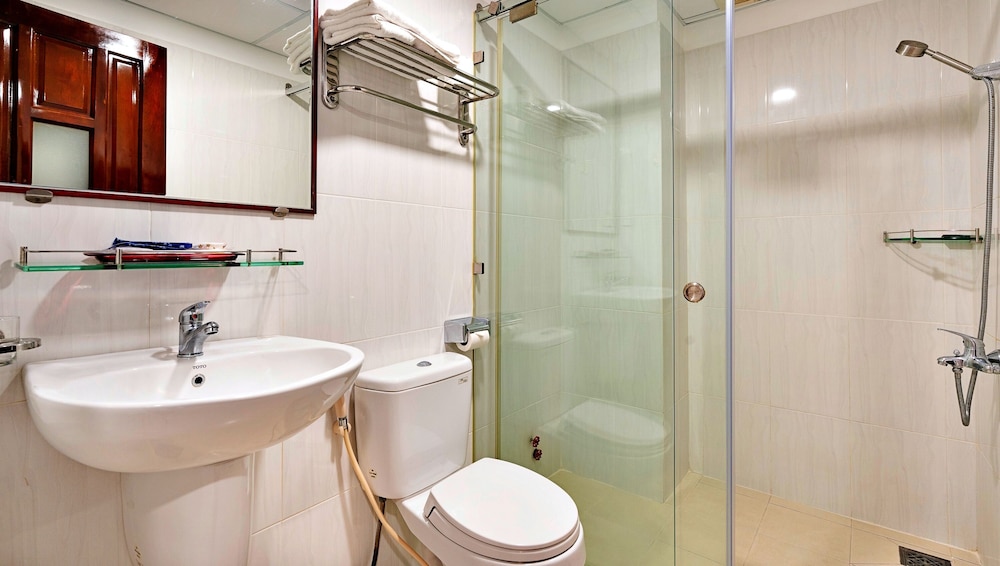 hanz hoang hoang hotel near ben thanh