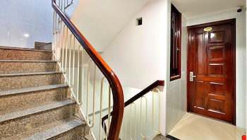 hanz hoang hoang hotel near ben thanh