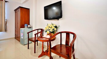 hanz hoang hoang hotel near ben thanh