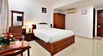 hanz hoang hoang hotel near ben thanh