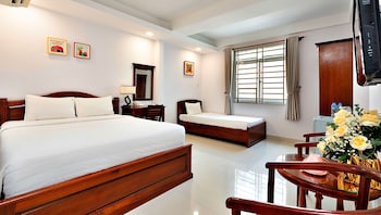 hanz hoang hoang hotel near ben thanh