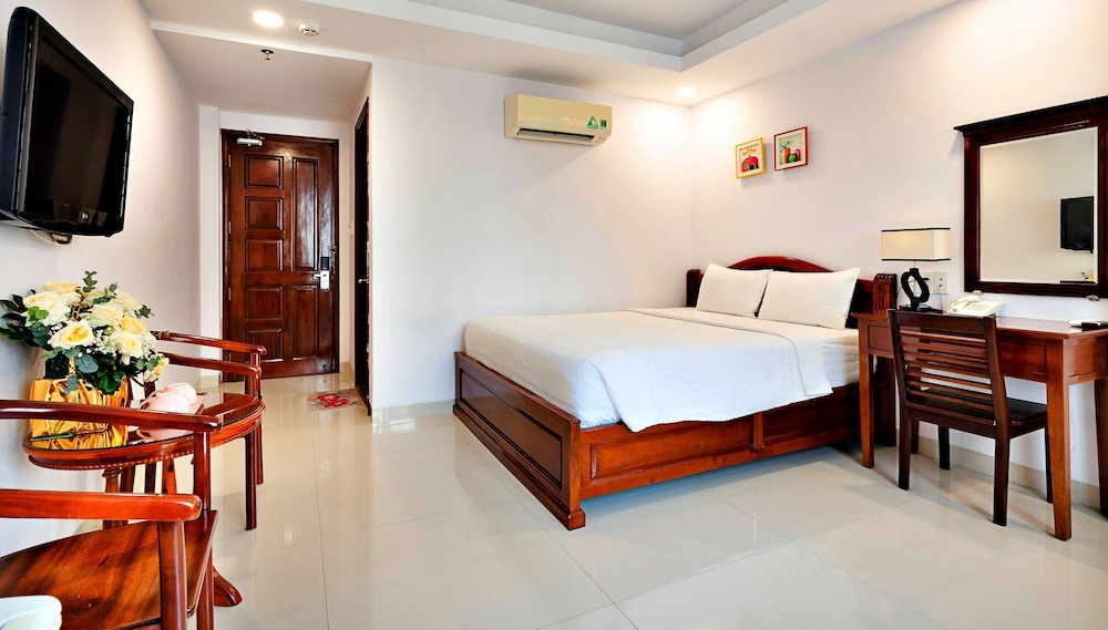 hanz hoang hoang hotel near ben thanh