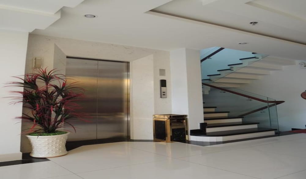 yen nam hotel nguyen trong tuyen