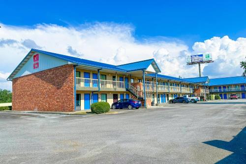 Hahira Inn By Oyo Near Valdosta,,2 star