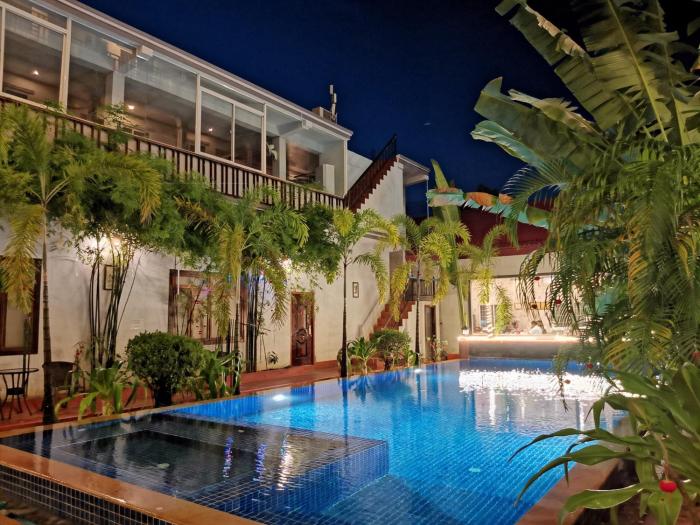 golden bakong boutique