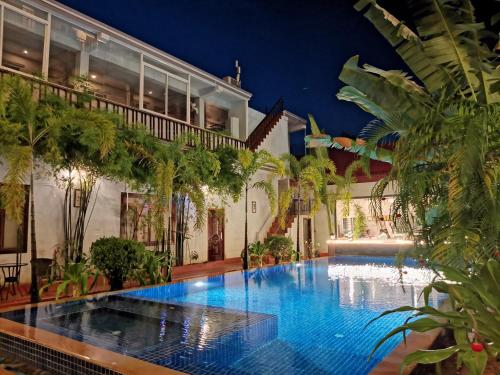 golden bakong boutique