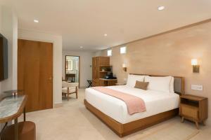 Alma San Juan - Adults Only,,4 star