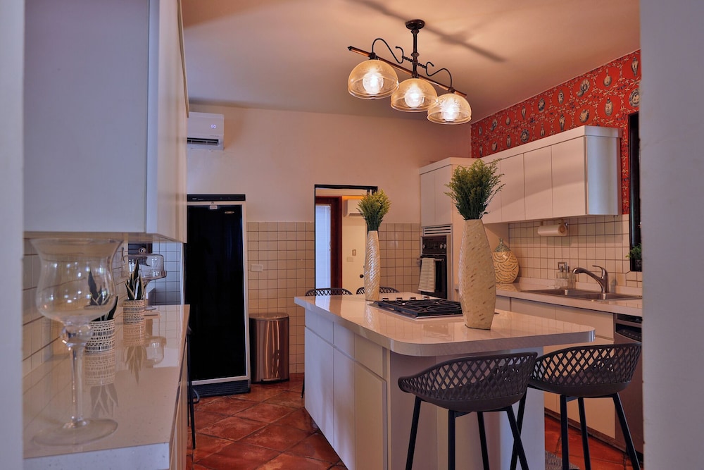 ola boutique hotel