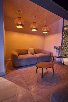 ola boutique hotel
