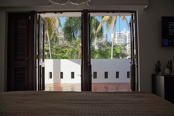 ola boutique hotel