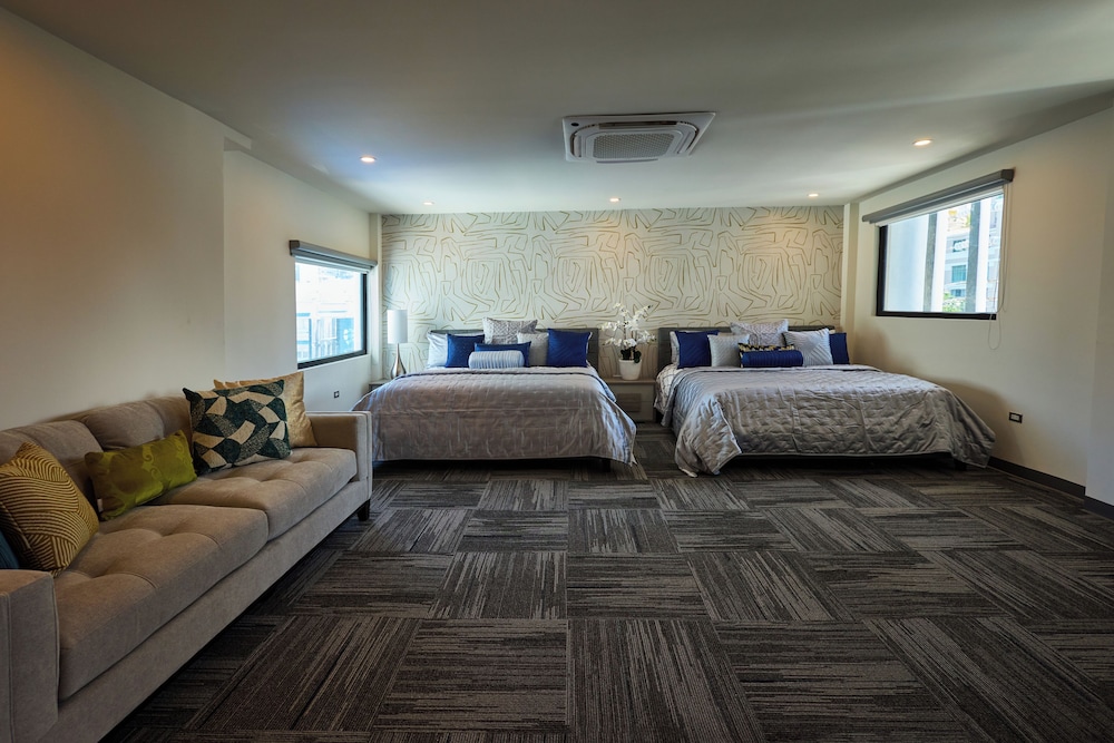ola boutique hotel