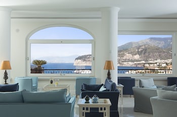 Grand Hotel Capodimonte,,4 star