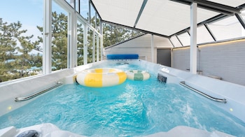 samcheok migaloo pool villa pension