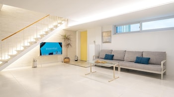 samcheok migaloo pool villa pension