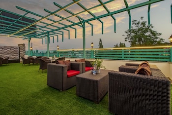 Hotel Sejour Luxury Srinagar,,3.5 star