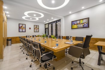 Hotel Sejour Luxury Srinagar,,3.5 star