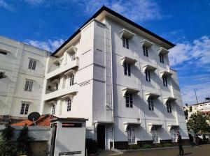 le semar hotel karawaci