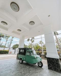 le semar hotel karawaci