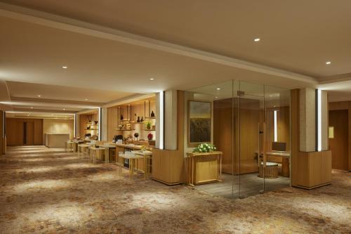 hotel tentrem jakarta