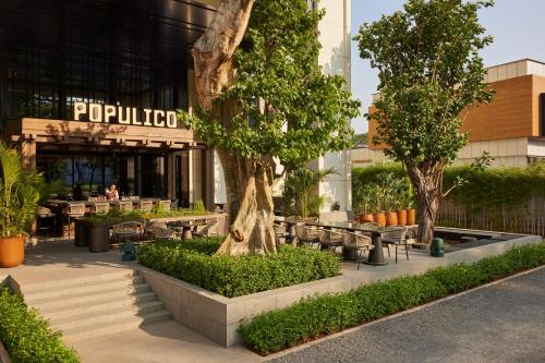 hotel tentrem jakarta