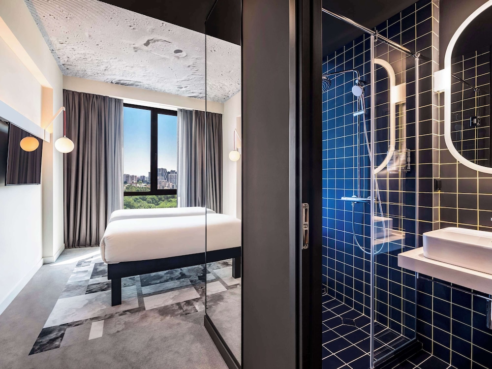 ibis tbilisi city opening september 2024