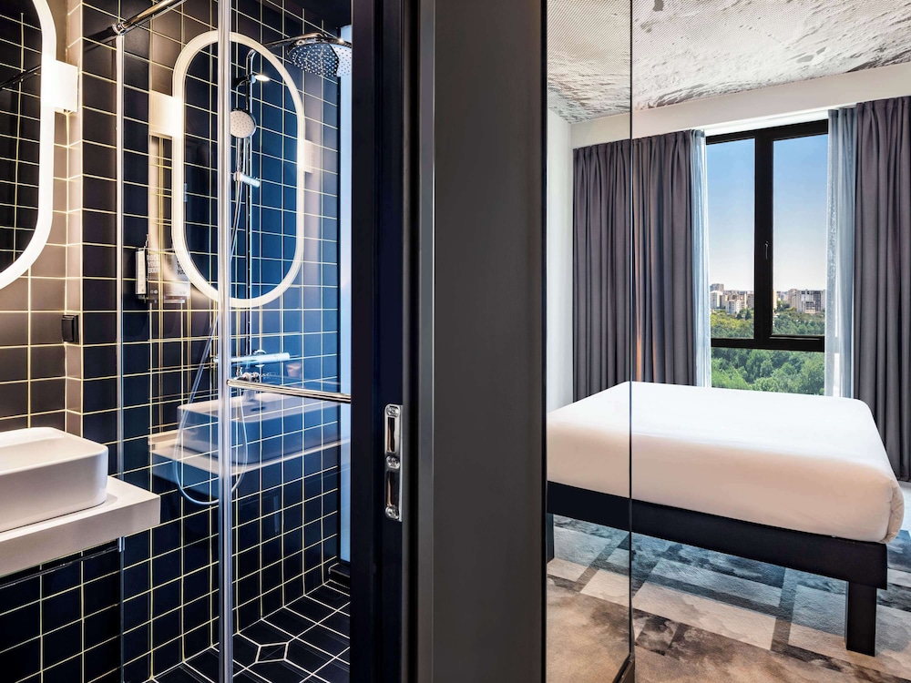 ibis tbilisi city opening september 2024