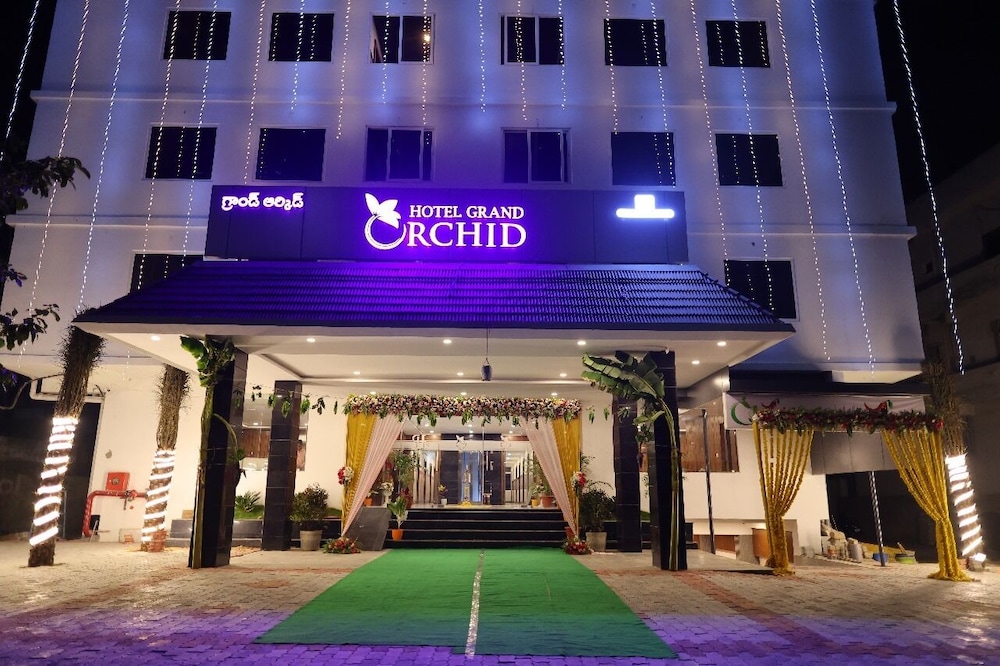 hotel grand orchid