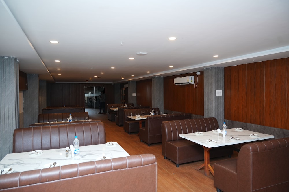 hotel grand orchid