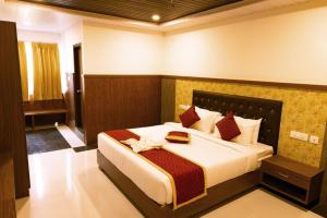 hotel grand orchid