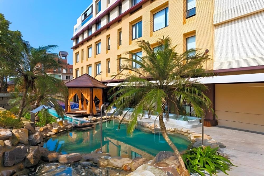 the loft seaside suites