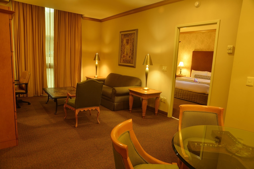 crowne plaza torreon by ihg