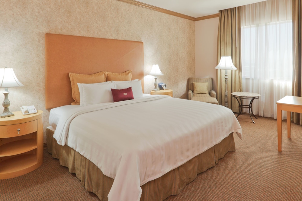 crowne plaza torreon by ihg