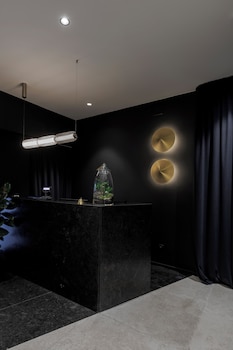 palazzo bellezia luxury suites