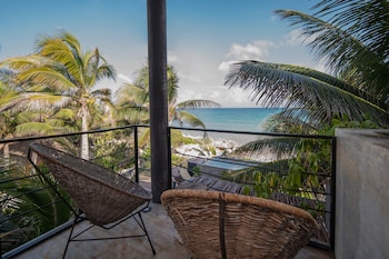 tropicalito villa on the beach