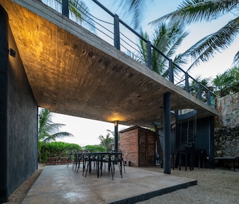 tropicalito villa on the beach