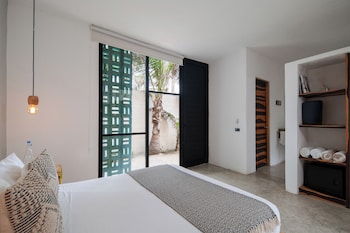 tropicalito villa on the beach