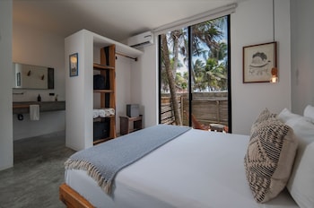 tropicalito villa on the beach