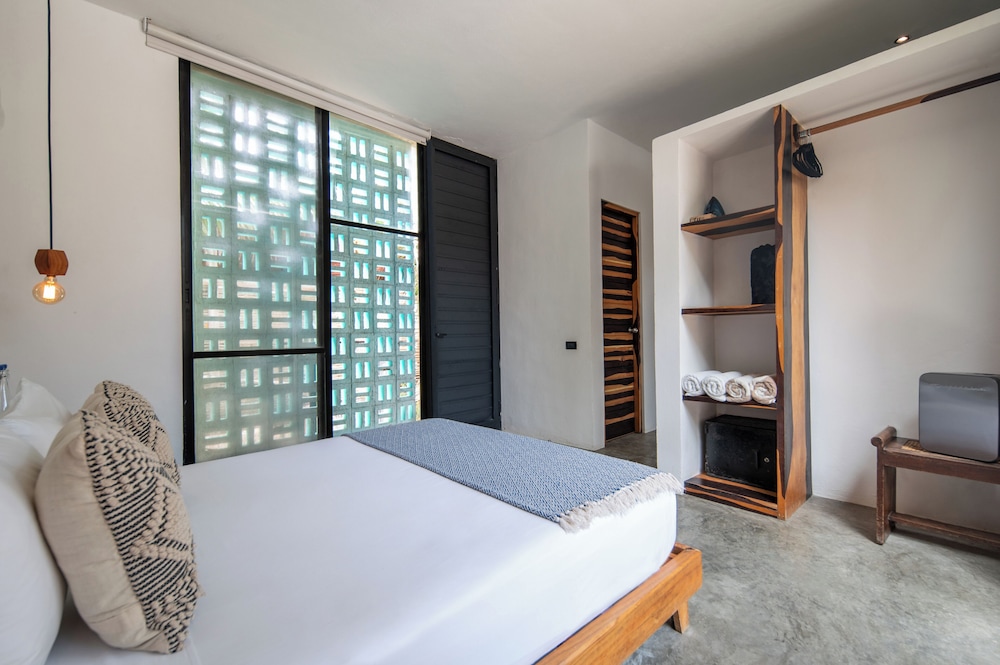 tropicalito villa on the beach