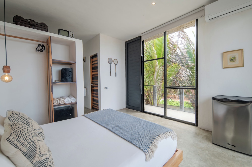 tropicalito villa on the beach