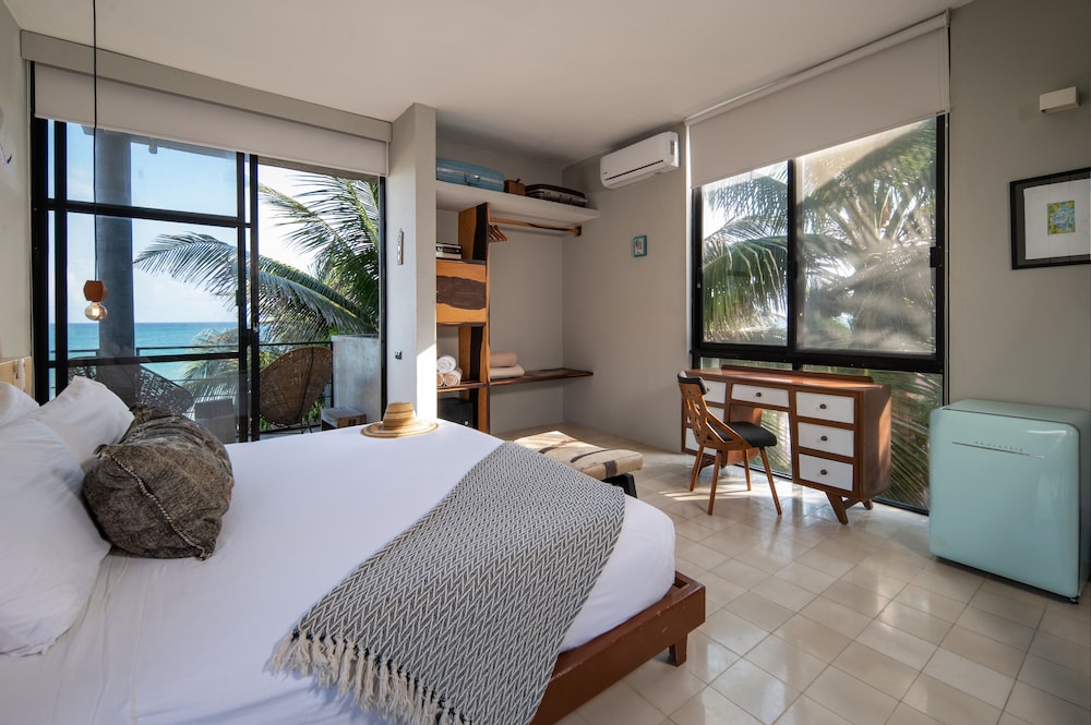 tropicalito villa on the beach