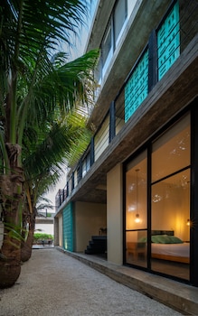 tropicalito villa on the beach