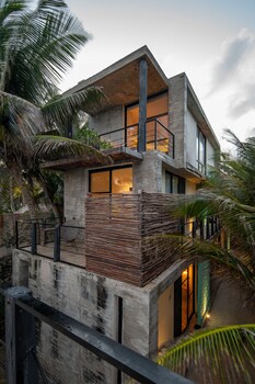 tropicalito villa on the beach