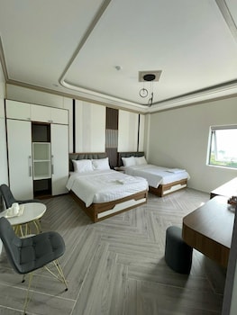 tan hanh hotel