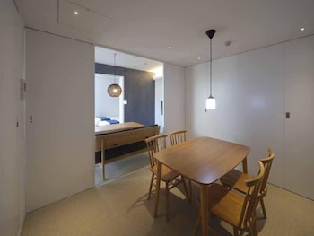 East Square Tokyo,,4 star