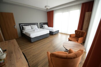 poal group hotel