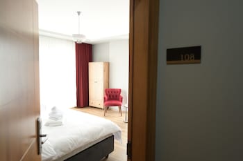 poal group hotel