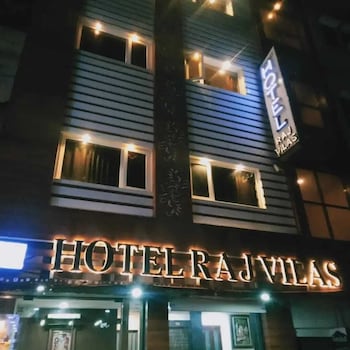 Hotel Raj Villas,,2.5 star